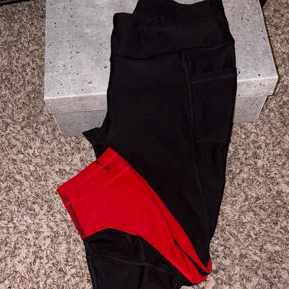 Black and Red Capris